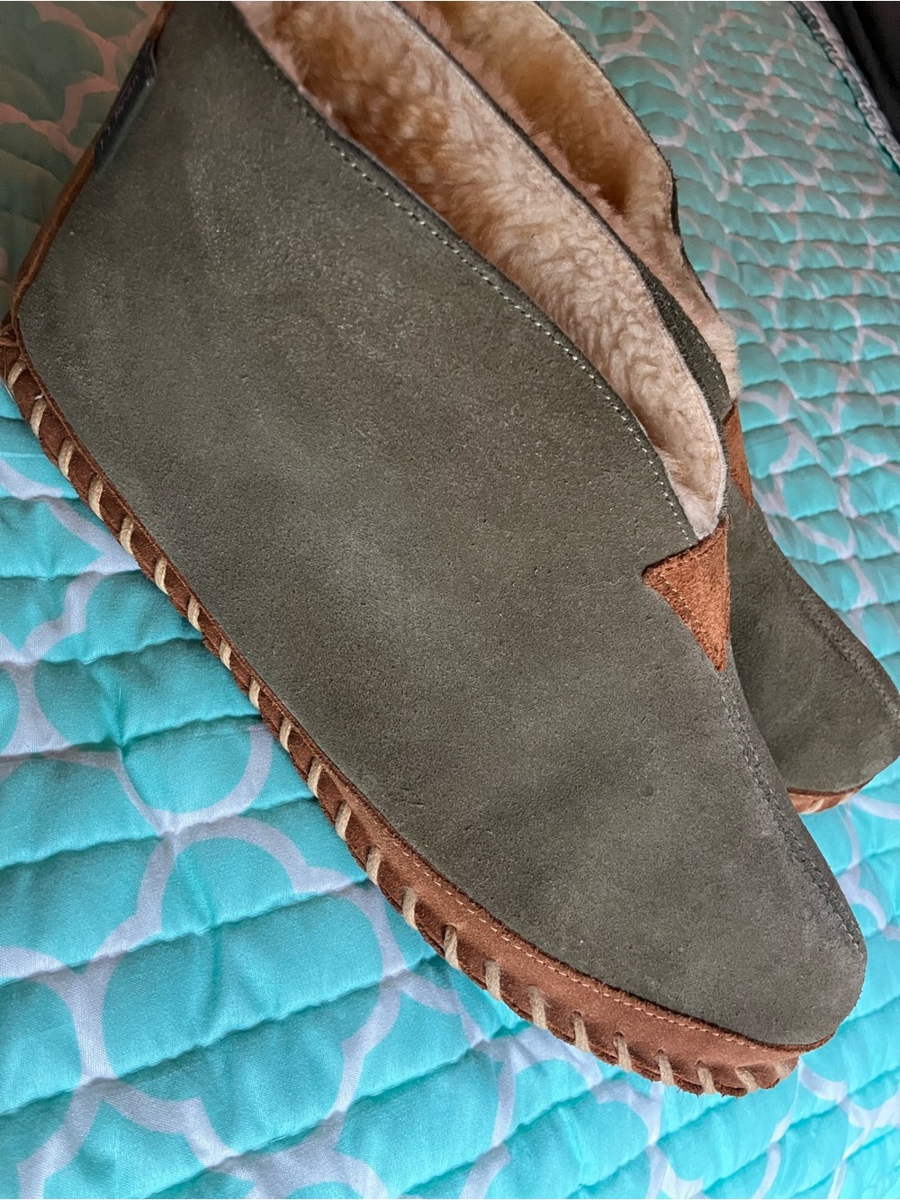 L.L. Bean Men’s Moccasin Slippers - Picture 2 of 4